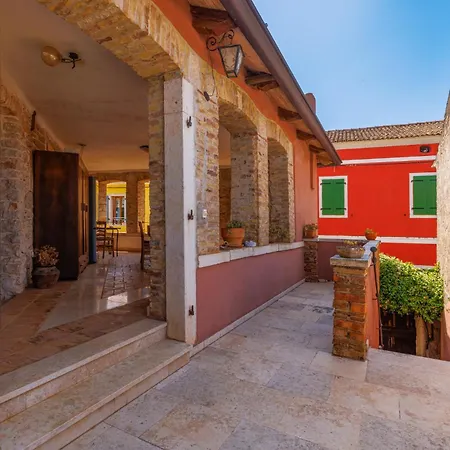 Πανσιόν Kastel Pansion Kaštelir