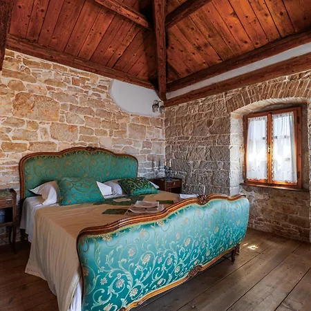 Kastel Pansion Gostinjska kuća 3*